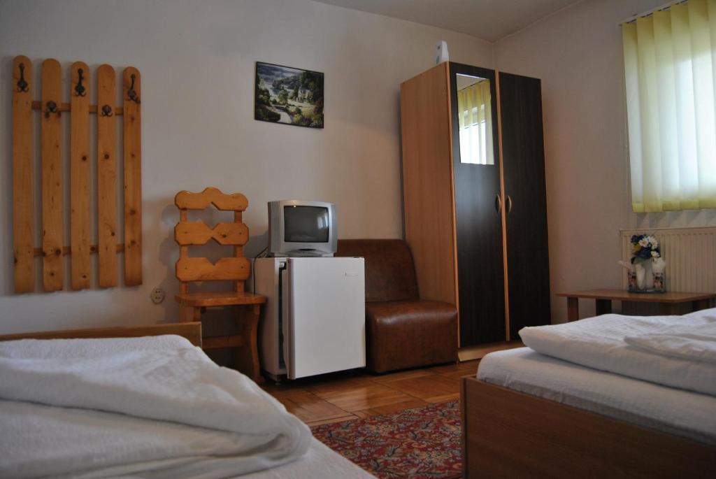 Cabana Popasul Haiducilor Petroşani Exteriér fotografie